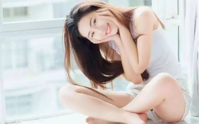 跟女生聊天的10大雷区, 你犯了几条? 我们来教你正确聊天技巧!