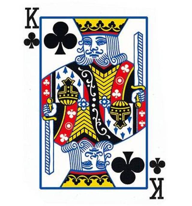 扑克牌中的国王为什么用剑插自己的头:揭秘扑克牌中的