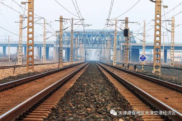 中铁建大桥局集团直属子公司迁入天津港保税区