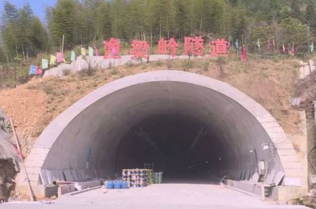 仙富线公路的开通,将缩短浦城至管厝的总路程8公里,有效地缓解205国道