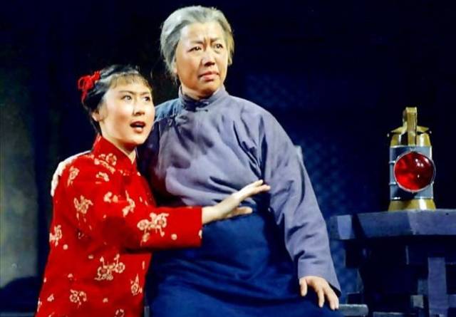 八个样板戏 当年影响极大 汇集全国优秀人才创