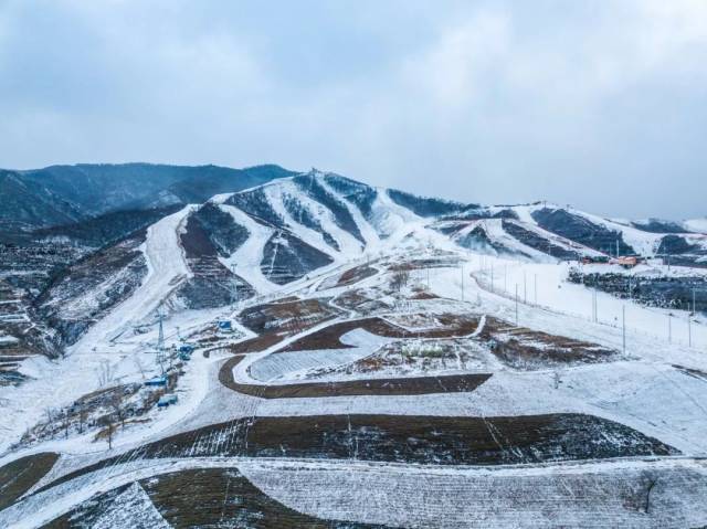 春节不打烊!嗨玩旺年,奥雪小镇,富龙滑雪场承包你的2018!