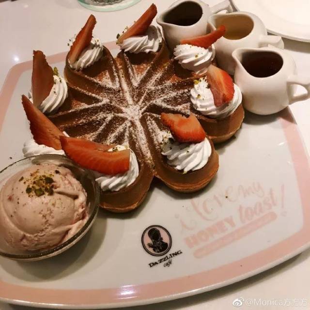 热门美食 | 英国首相最爱的四川火锅店,小猪佩奇限量蛋糕