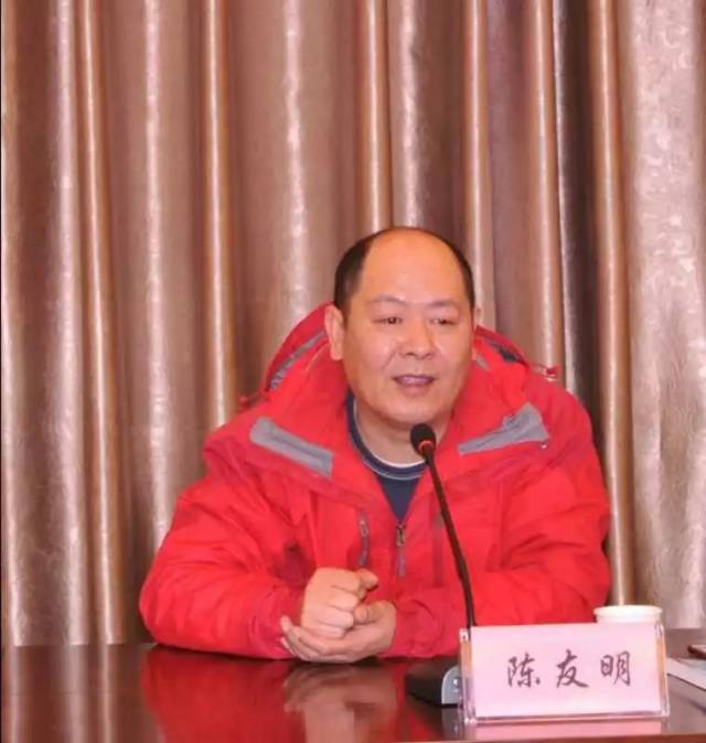 参加此次活动的有:中共建德市委统战部副部长陈友明,部务委员戚秀娟.