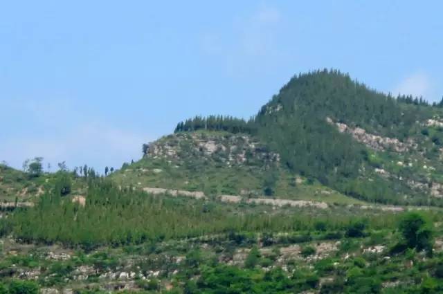 博山池上居然有这么多风景秀丽的山峰,个个好风光!你爬过多少座