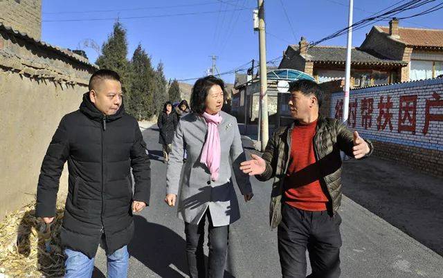 我院党委书记张晓清赴繁峙北河会村慰问困难党员