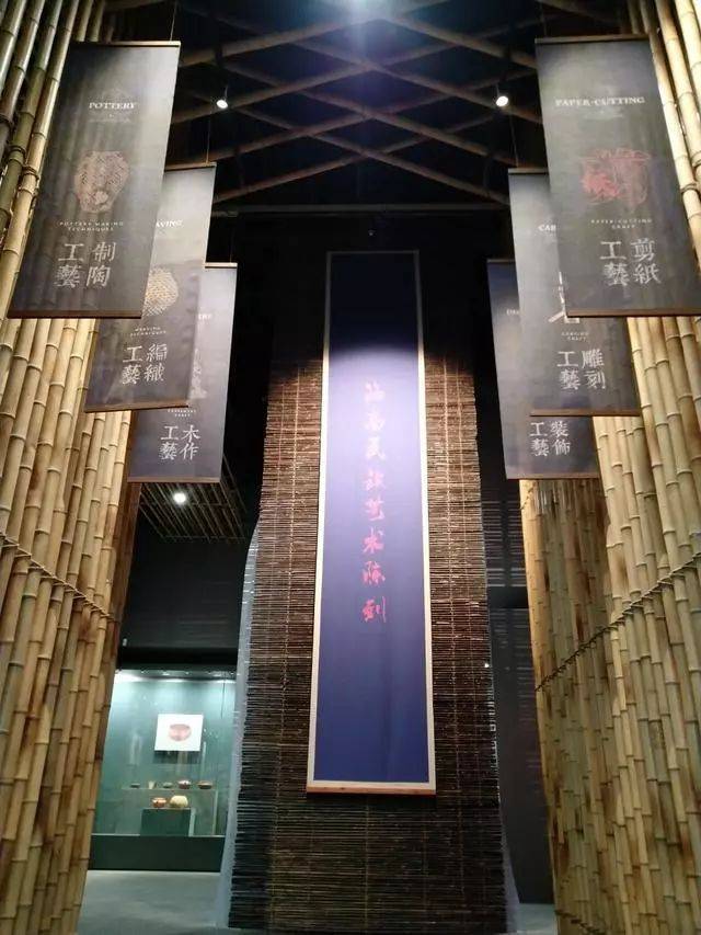 海南省民族博物馆今日正式开馆啦,约吗?