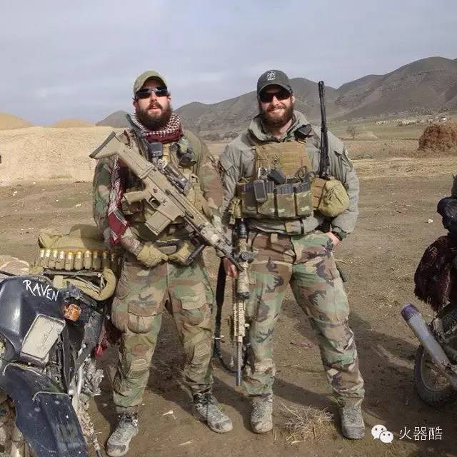 【俊朗刀疤男】FN SCAR突击步枪