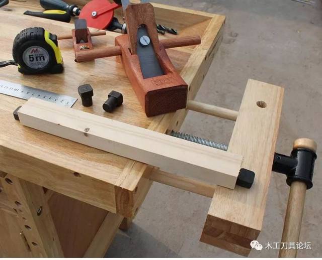 作为木工爱好者的diy入门这个工作台已够用了