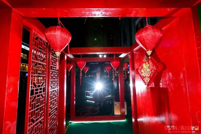 银泰大老板做了一件事,让6万多员工都疯狂爱上