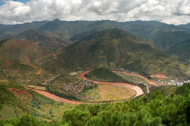 如何看祖坟风水图道太极八卦之七:太极村,八卦城,风火