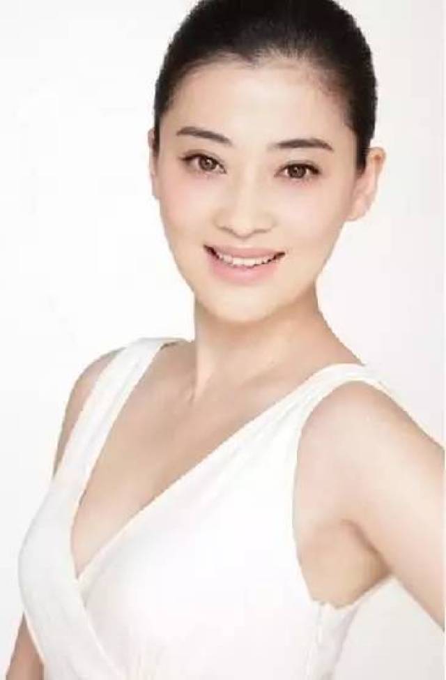谈莉娜 ▼ 山西妹子骨骼惊奇,天生神力,战斗力爆表