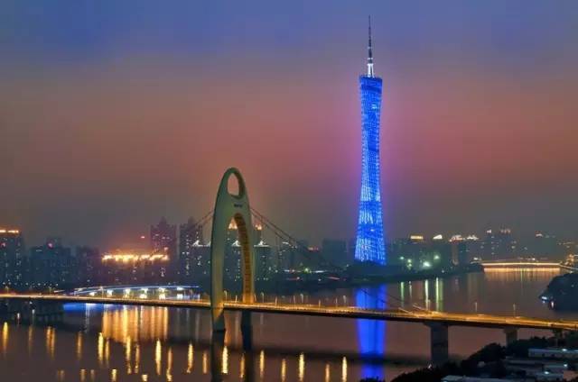 6000万“批发”9台迈巴赫!山村穷小子如今身价500亿,位居中国