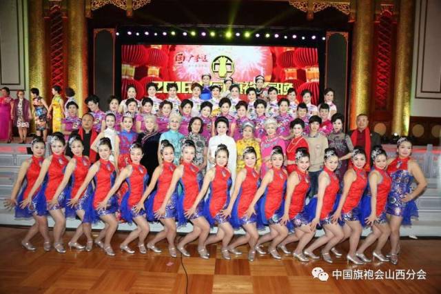晚装表演节目编排队形空间变化训练人体空间配合变化训练艺术表演