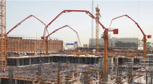 6000万“批发”9台迈巴赫!山村穷小子如今身价500亿,位居中国