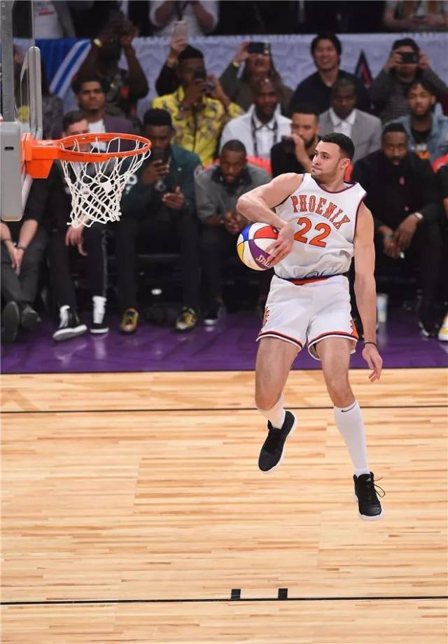 larry nance jr.   adidas crazy explosive 2017