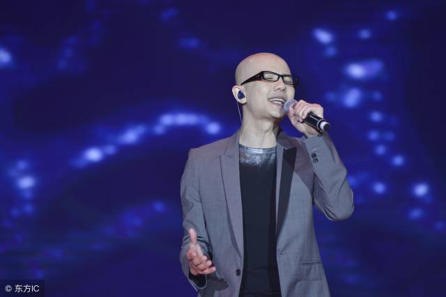 中国流行男歌手:平安