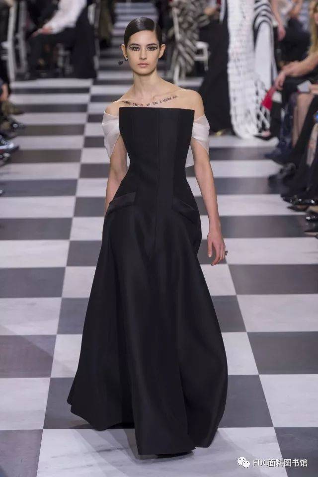 2018 christian dior 高定:用面料玩转欧普艺术风格