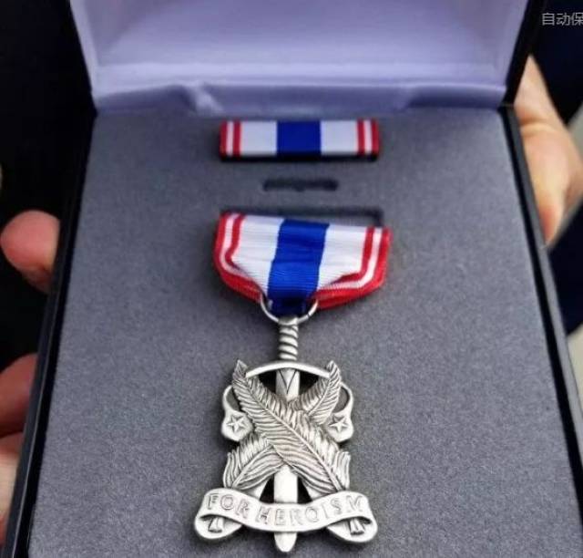 缅怀英雄!华裔之光闽籍小BT页游sf英雄棺木盖国旗下葬,纽约华埠举办追思