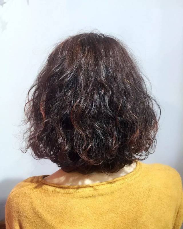 2018狗年最新流行的“泰迪卷发”发型图片!