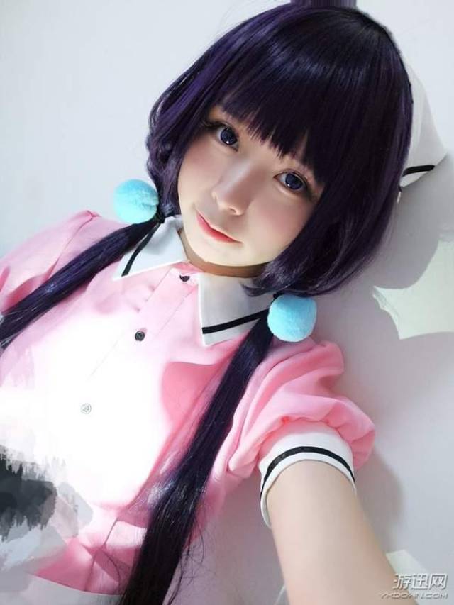 萌妹cos《调教咖啡厅》樱之宫莓香 粉嫩女仆装撩人心动