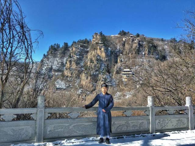 春节期间,初心不改,武当道士问道崆峒山,谁怕一蓑烟雨任平生