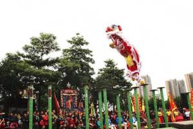 传统南狮好架势!里水初八狮会赛果热辣出炉!