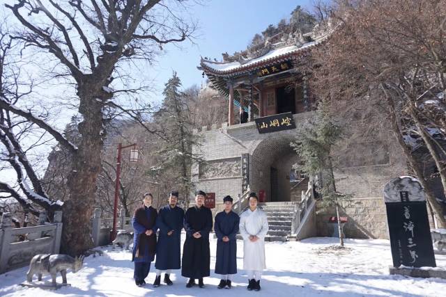 春节期间,初心不改,武当道士问道崆峒山,谁怕?一蓑烟雨任平生