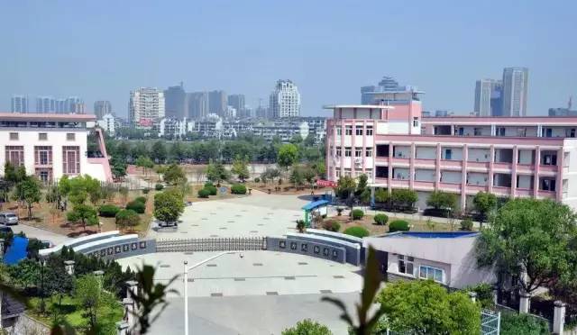 绍兴市建功中学