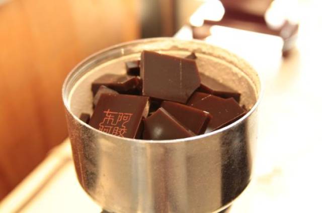 人民日报:14种保健品被吹上天,却没什么卵用