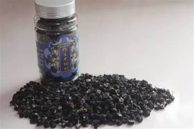 人民日报:14种保健品被吹上天,却没什么卵用