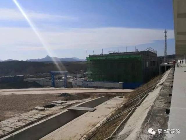 京沈高铁凌源南站(牛河梁站)建设最新进展情况