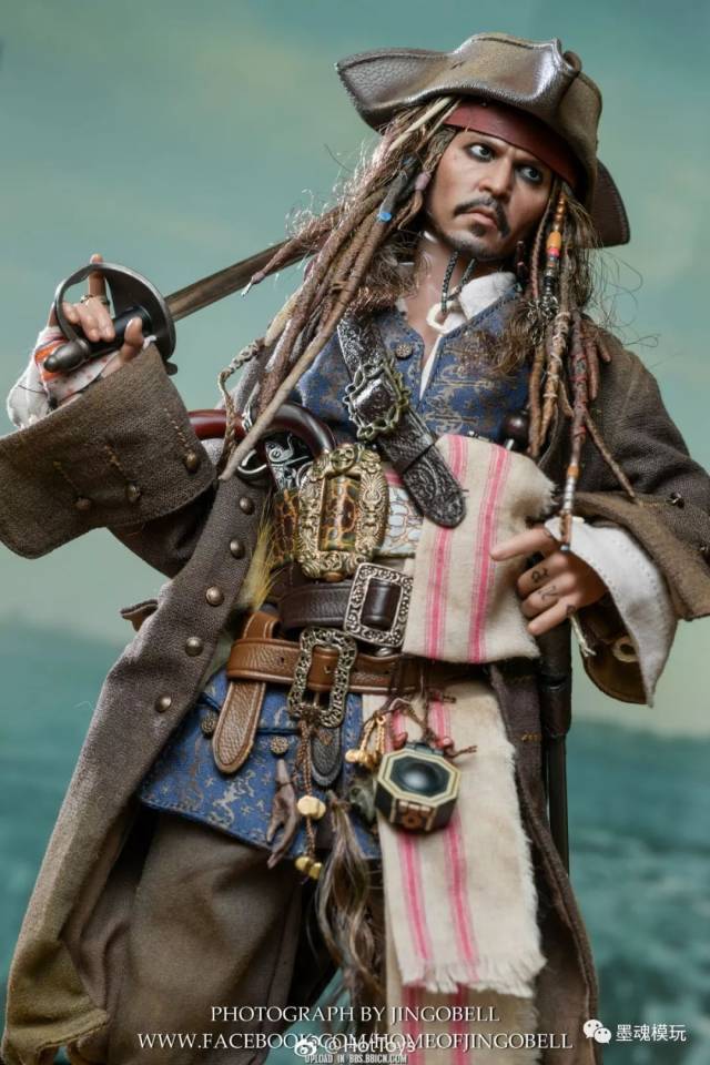 香港到货:hottoys 1/6 dx15《加勒比海盗5:死无对证》 - 杰克船长