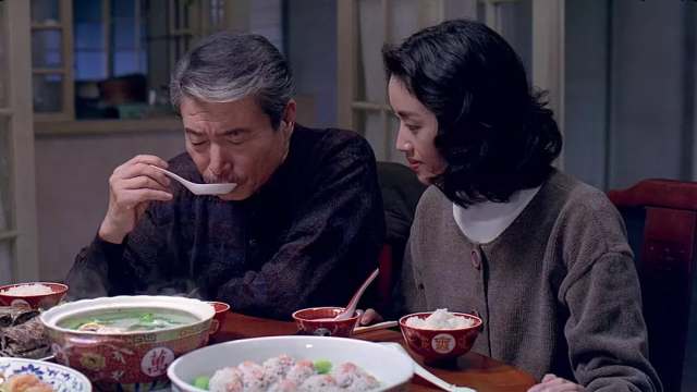 李安导演的父亲三部曲之一,你看懂了吗