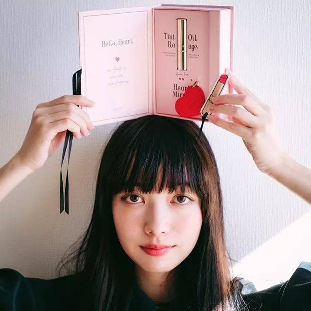 仙女级的日本麻豆武居诗织,可盐可甜的她实力演绎少女