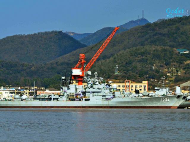 浙江舟山定海军港是中国海军东海舰队的主要军事基地之一.