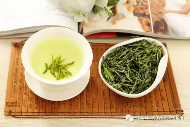 春天千万不能喝绿茶很是要注意的是，春天不能喝绿茶，绿茶的茶性寒凉。