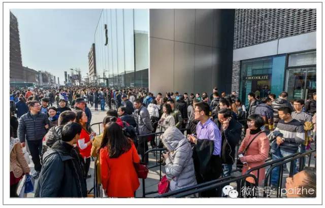 从买菜到领红包,细说排队40余年