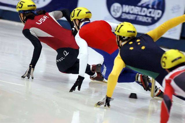 short-track speed skating 短道速滑