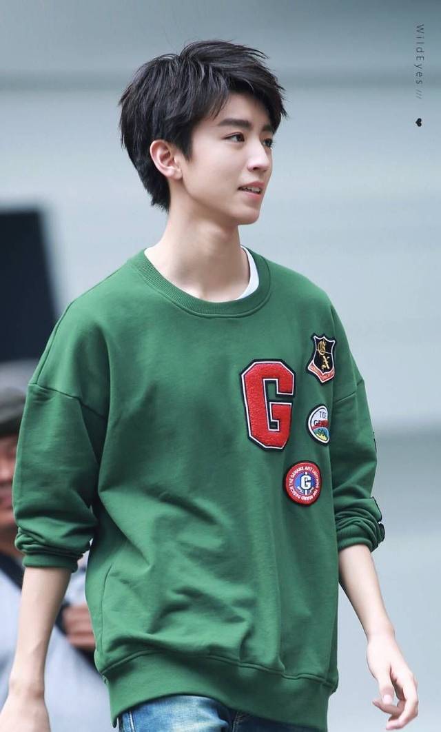 tfboys组合变成了王俊凯单人代言!
