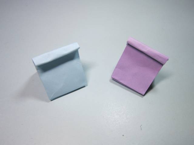 怎么用纸折礼品袋,迷你小纸袋折法教程,简单的折纸.