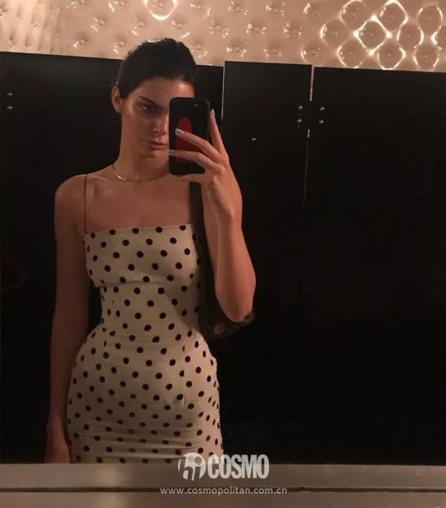 kendall jenner ins自拍