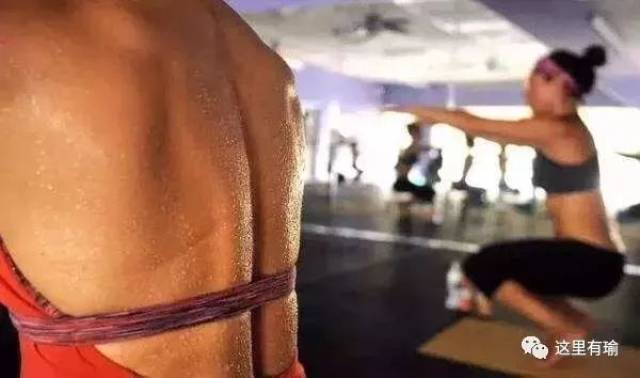 海宁两美女老板娘搞了个重量级瑜伽馆!邀你免费上课!还有独一无