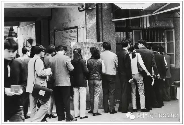 从买菜到领红包,细说排队40余年