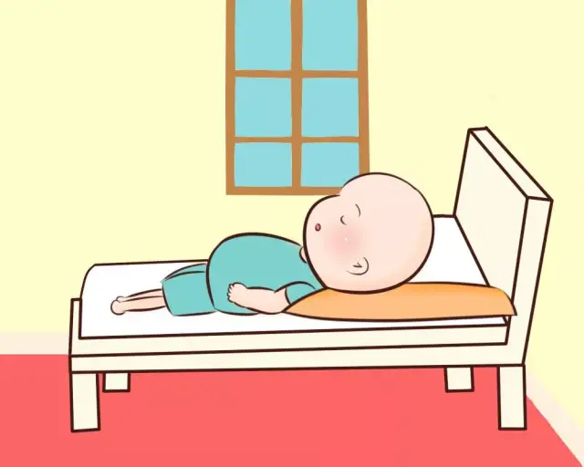 稍不留意宝宝头就睡偏了,应该怎么改善