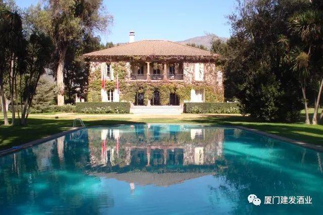 红蔓庄园黑牌特级珍藏红葡萄酒斩获2018年日