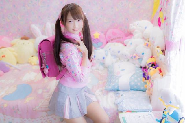 最强日本合法双马尾萝莉 22岁的小梦定格十年前