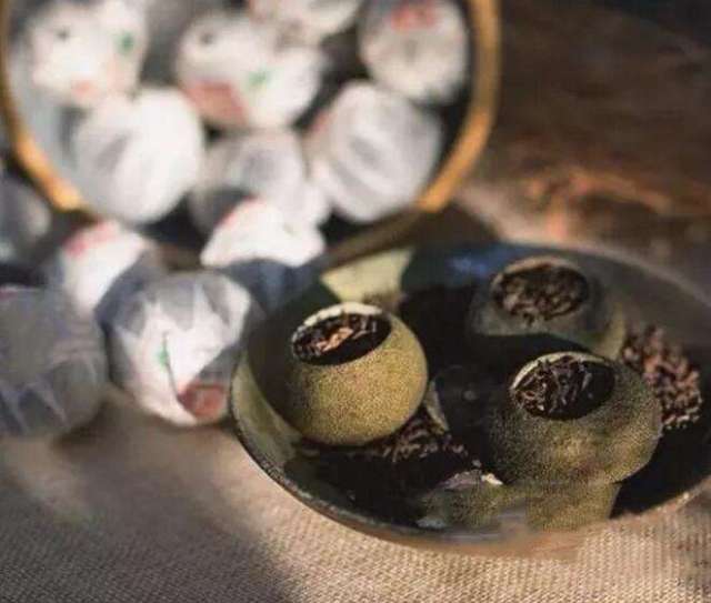 发霉和白霜傻傻分不清? 三招教你辨别小青柑!
