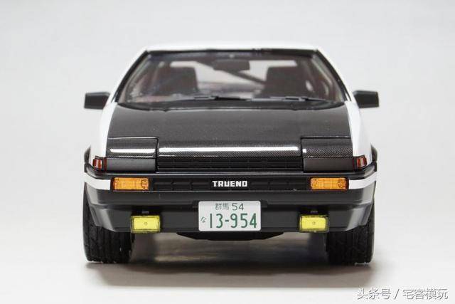 模玩秀:青岛社 1/24 toyota trueno ae86