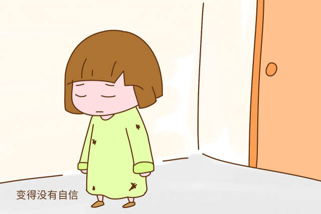 1.  给孩子穿亲戚送来的旧衣服